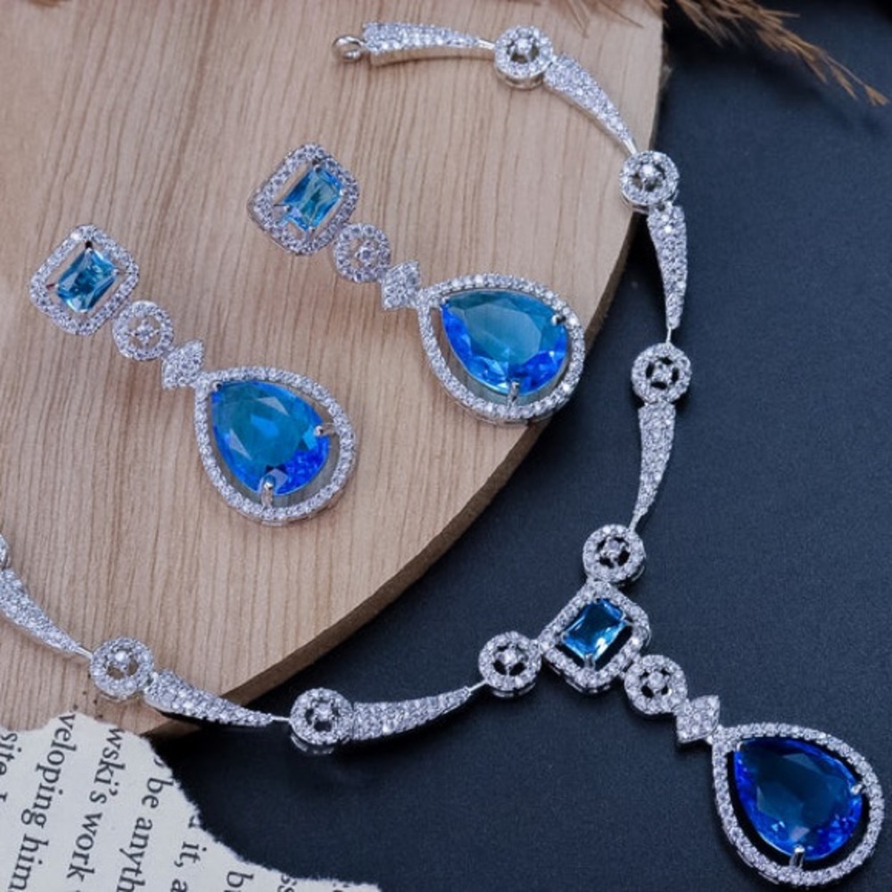 Elegant Blue and Silver Jewelry Set
